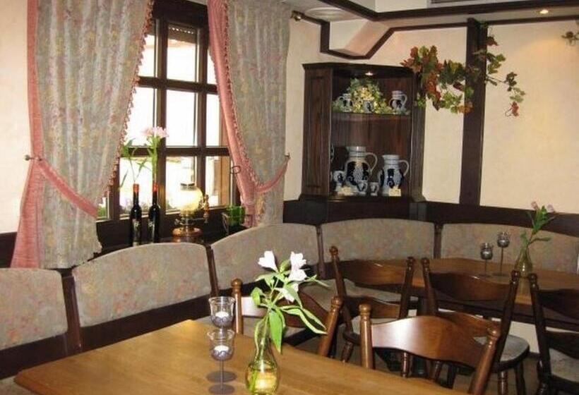 Escritório Estándar, Weingut Franz Schäfer