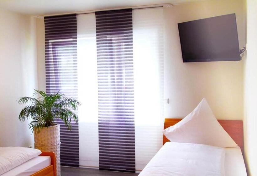 标准间, Pension Kaempfelbach