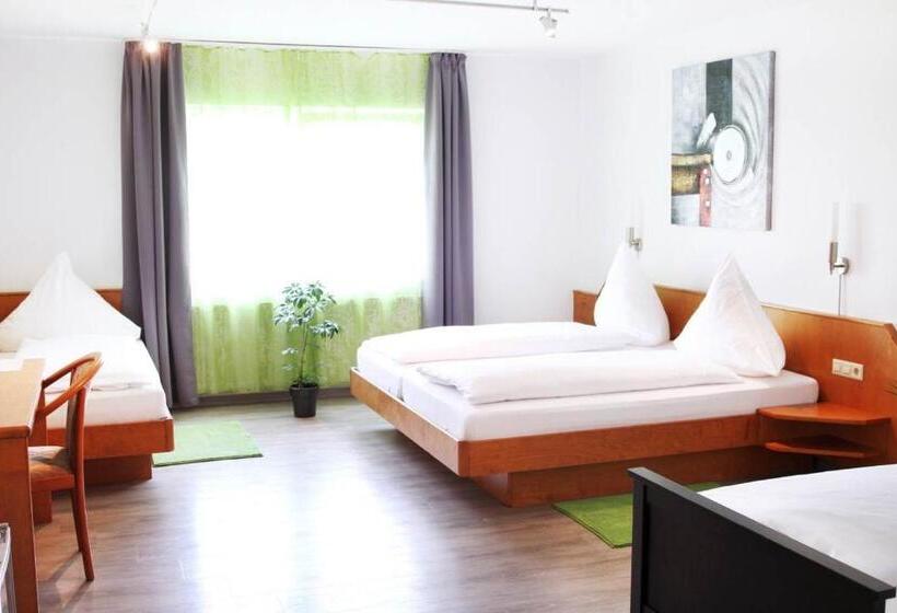 家庭间, Pension Kaempfelbach