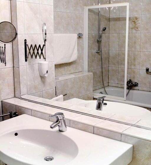 家庭间, Pension Kaempfelbach