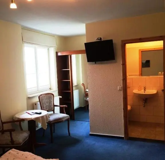 Standard Kolmen Hengen Huone, Pension Sanssouci