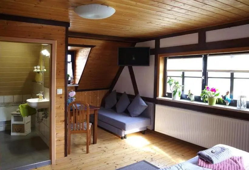スタンダードルーム, Wirtschaft & Pension Zum Huthaus