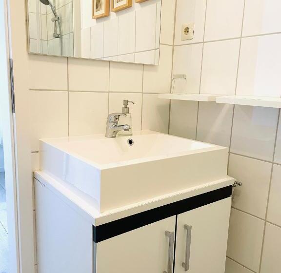 Quarto Estandar Individual, Das Ruebezahl