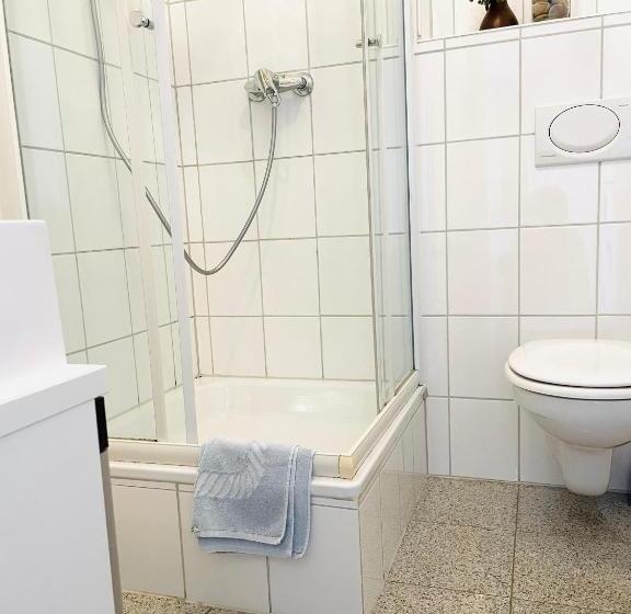 Quarto Estandar Individual, Das Ruebezahl