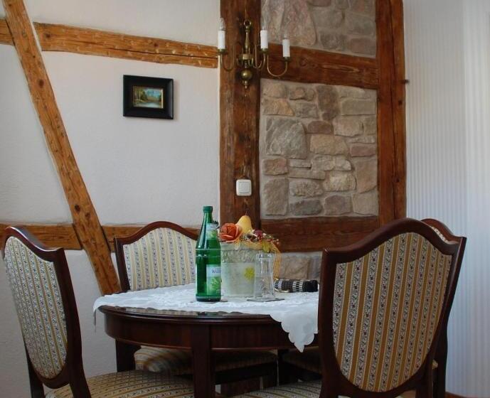 スタンダードトリプルルーム, & Café Mohrenbrunnen