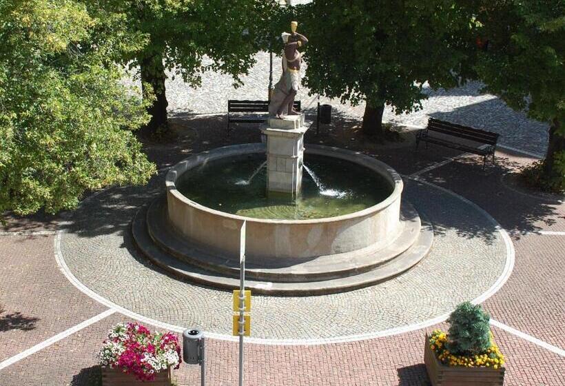 家庭套房, & Café Mohrenbrunnen