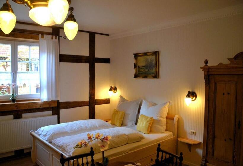 ガーデンビュースタンダード４ベッドルーム, & Café Mohrenbrunnen