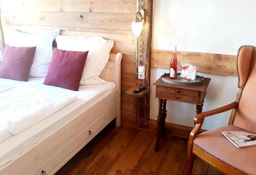 ５ベッドルームアパート, & Café Mohrenbrunnen