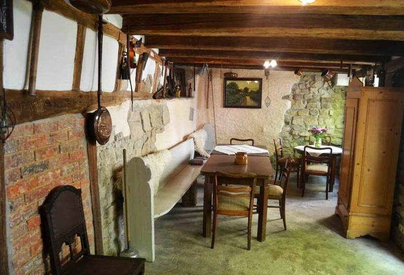 １ベッドルームハウス, & Café Mohrenbrunnen