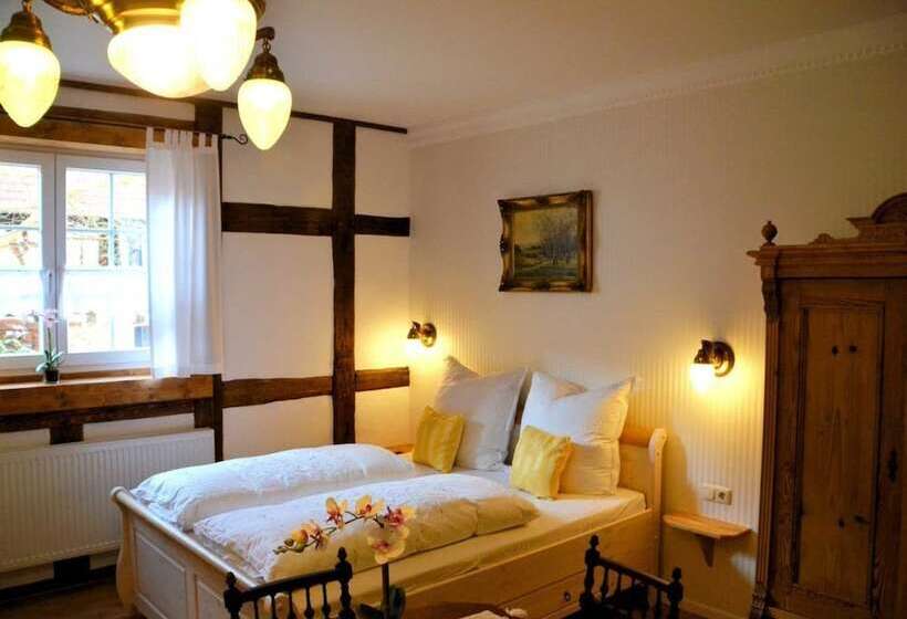 ガーデンビュースタンダード４ベッドルーム, & Café Mohrenbrunnen