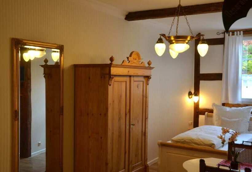 ５ベッドルームアパート, & Café Mohrenbrunnen