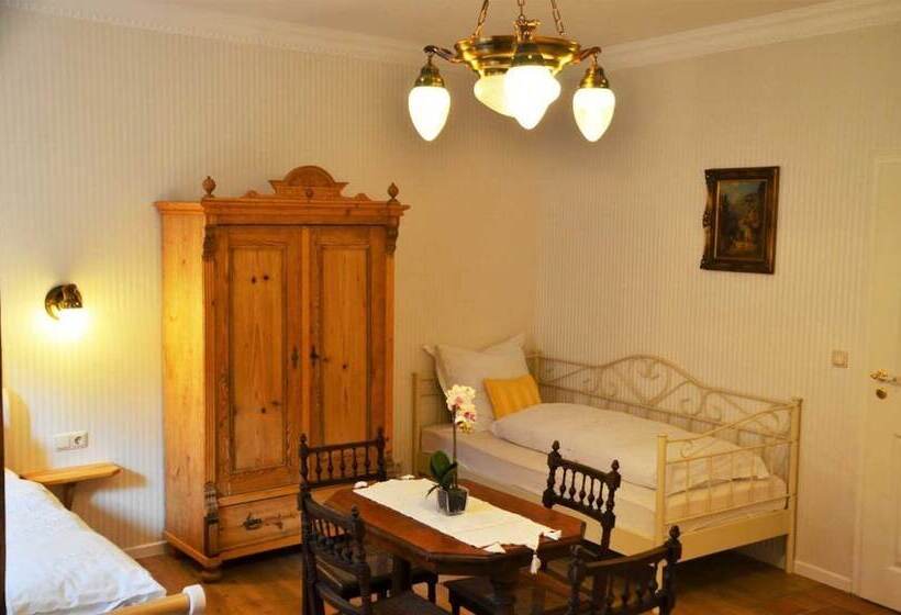 Апартаменты 5 спален, & Café Mohrenbrunnen