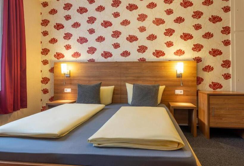 غرفة كومفورت, Zur Lindenau