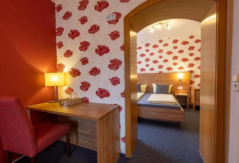 غرفة كومفورت, Zur Lindenau