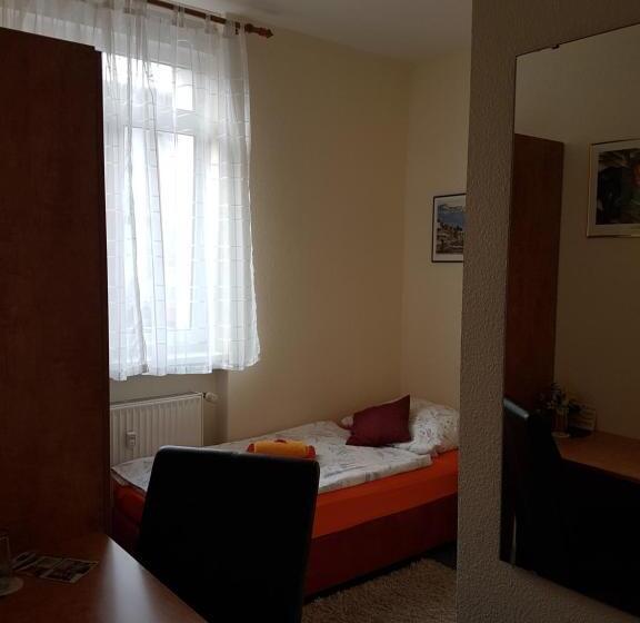 اتاق استاندارد یک نفره, Pension Hubertus