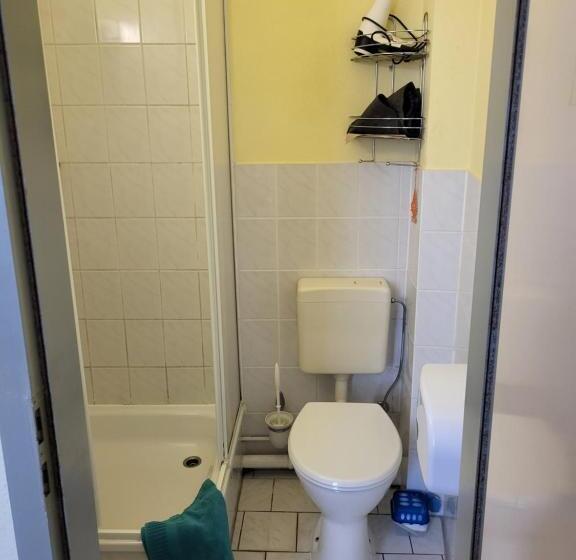 اتاق استاندارد یک نفره, Pension Hubertus