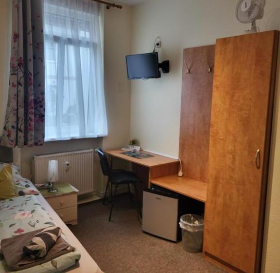 اتاق استاندارد یک نفره, Pension Hubertus