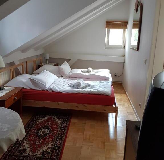 آپارتمان 2 خوابه, Pension Hubertus