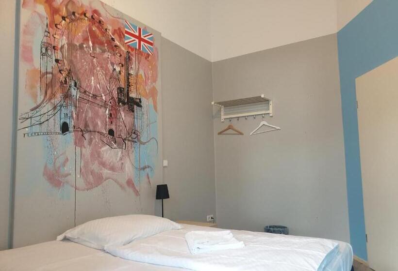 اتاق استاندارد با سرویس بهداشتی مشترک, Pension I