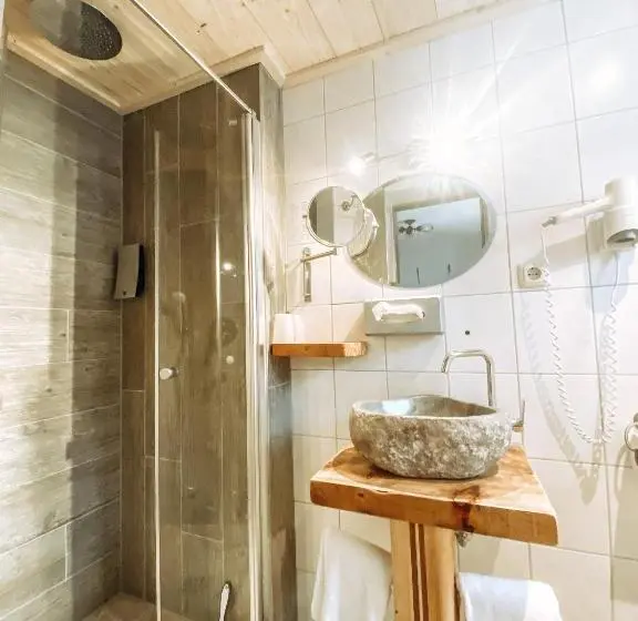 １ベッドルームアパートメント, Alpenappartements Schwalbennestl