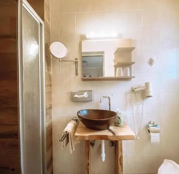 ２ベッドルームアパートメント, Alpenappartements Schwalbennestl