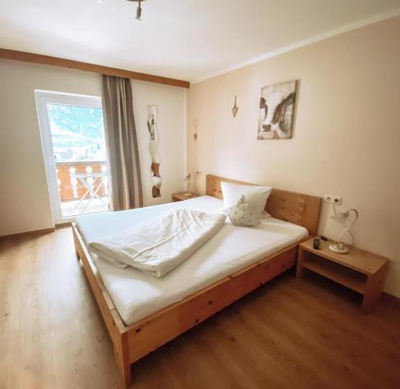شقة غرفتين, Alpenappartements Schwalbennestl