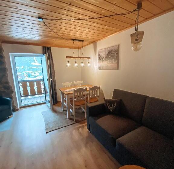 Апартаменты 2 Спальни, Alpenappartements Schwalbennestl