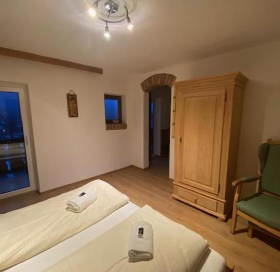 شقة غرفة واحدة, Alpenappartements Schwalbennestl