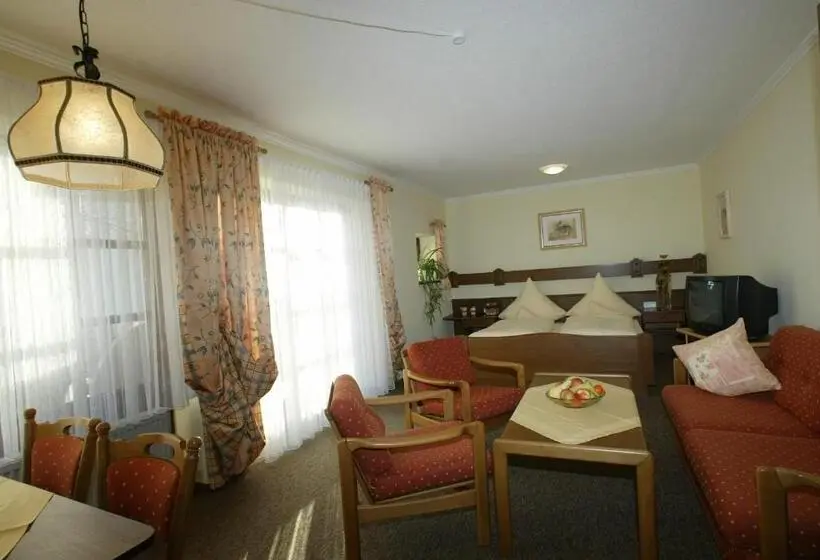 スタンダードルーム, Pension St. Georg Mit Moststüberl