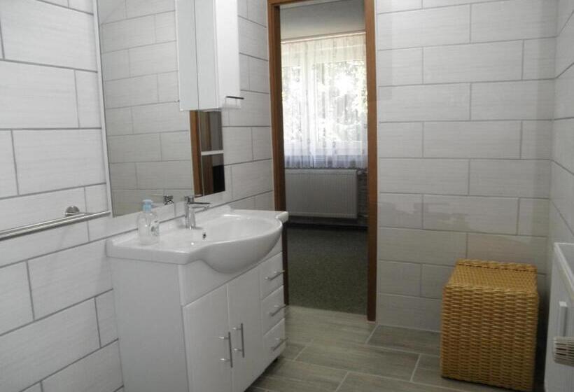 דירת חדר, Pension Zum Köhler