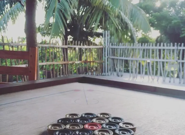 ガーデンビュースタンダードルーム, Lotus Surf House