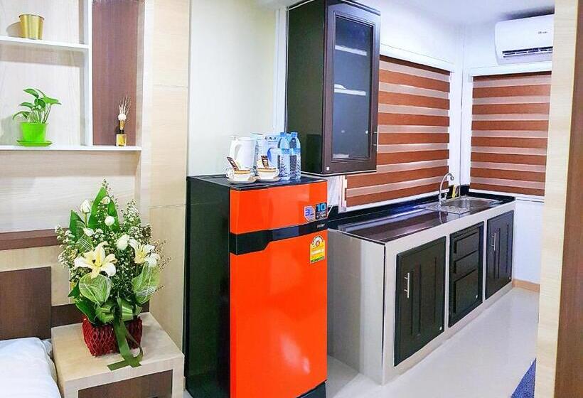 Deluxe Room, Walking Street Residence   Boutique Suites Near The Beach & Walking Street