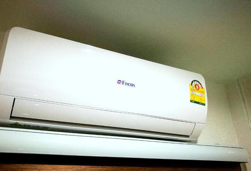 Economy Room, Walking Street Residence   Boutique Suites Near The Beach & Walking Street