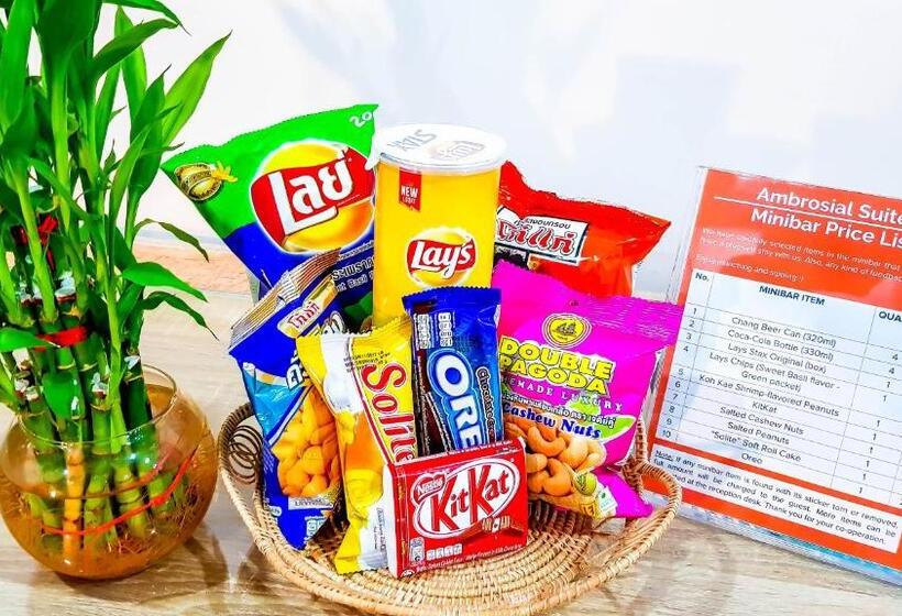 Suite with Balcony, Walking Street Residence   Boutique Suites Near The Beach & Walking Street