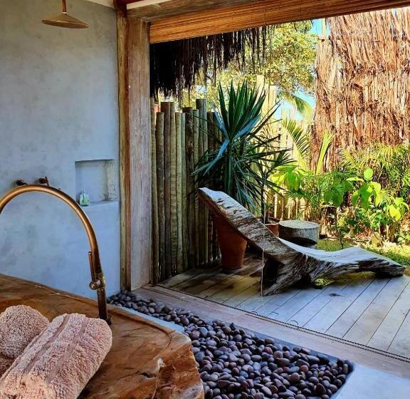 套房配有游泳池, Villa Fulo