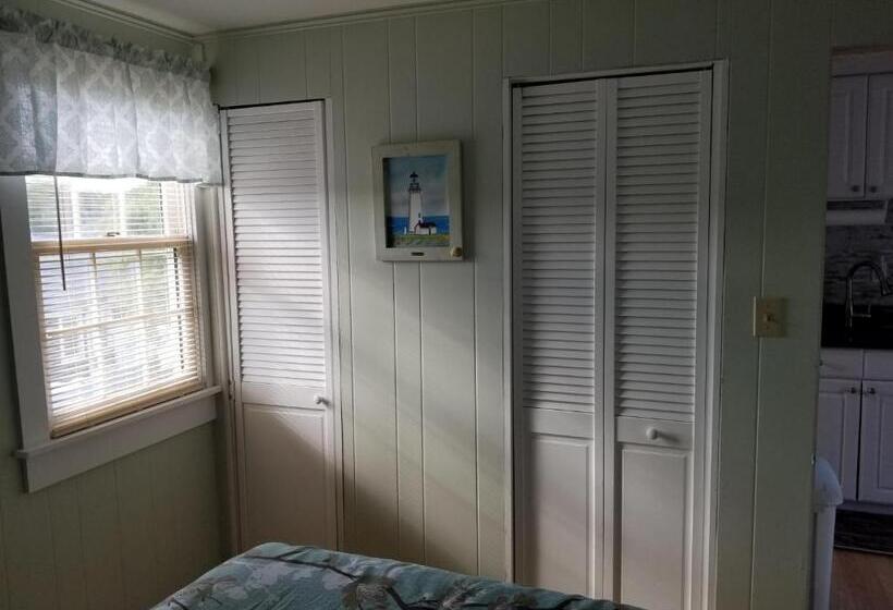 キャビン, Oceanside Condos