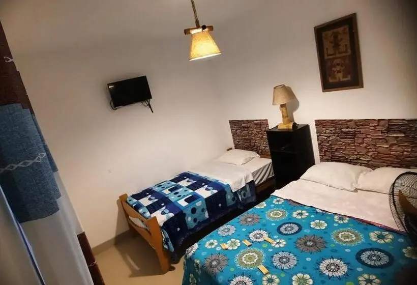 اتاق استاندارد سه نفره, Hostal Brisa Marina