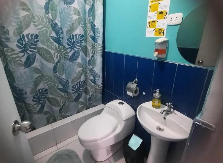 اتاق استاندارد چهار تخته, Hostal Brisa Marina