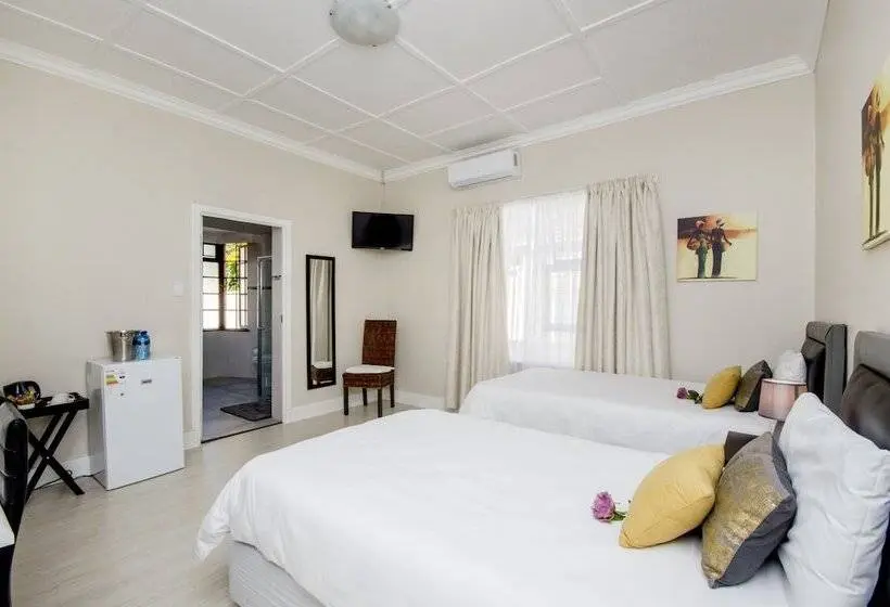 اتاق استاندارد, Walmer Villiers Self Catering