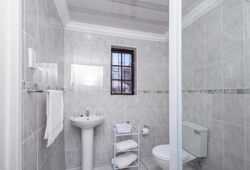 스탠다드 룸 풀장 전망, Walmer Villiers Self Catering