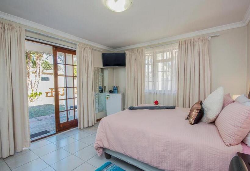 디럭스 룸, Walmer Villiers Self Catering