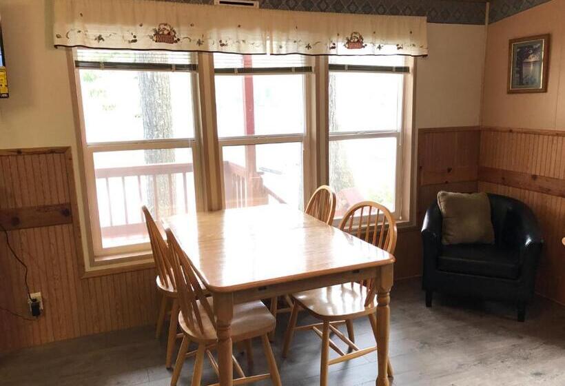 Kabin, Mercer Lake Resort And Beach