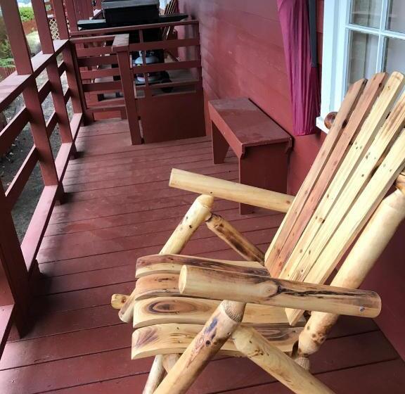 Standard Bungalow, Mercer Lake Resort And Beach