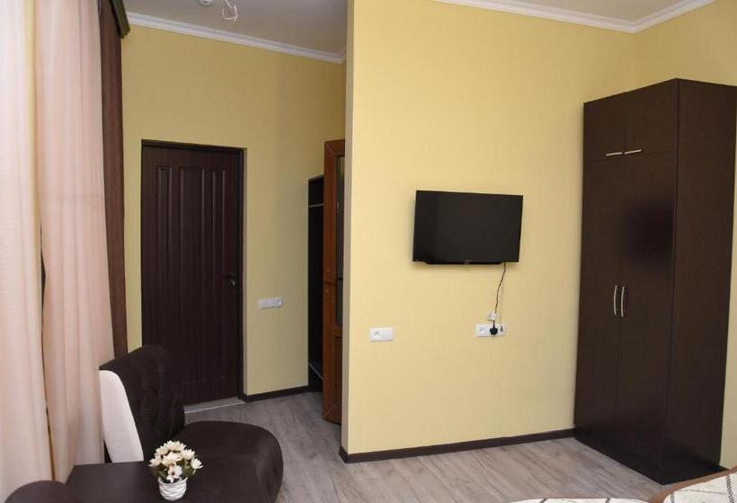 اتاق استاندارد با چشم‌انداز, Guesthouse Crown Of Tsaghkadzor