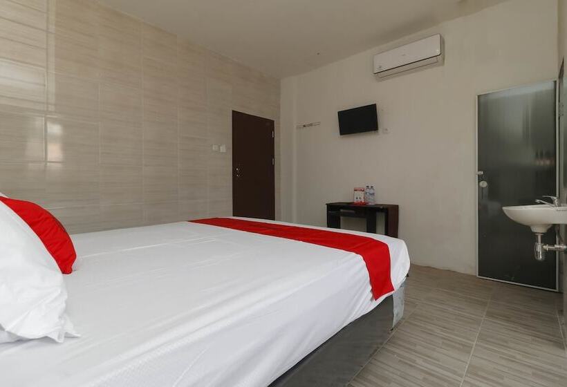 Номер Economy, Reddoorz Plus Near Rs Royal Prima