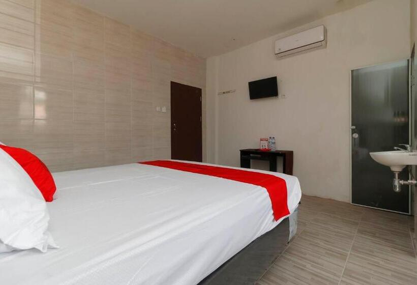 Номер Стандарт, Reddoorz Plus Near Rs Royal Prima