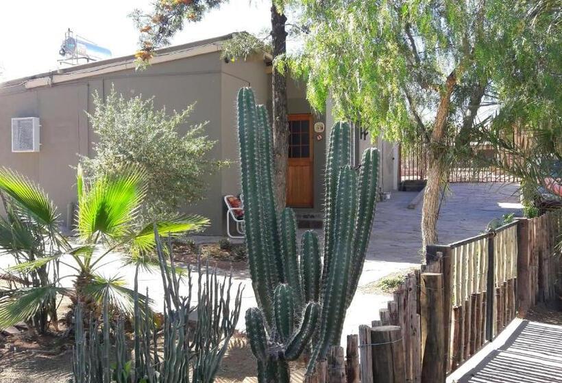 اتاق خانوادگی, Hudup Guesthouse