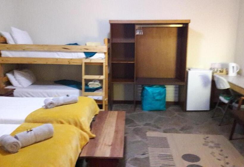 اتاق خانوادگی, Hudup Guesthouse