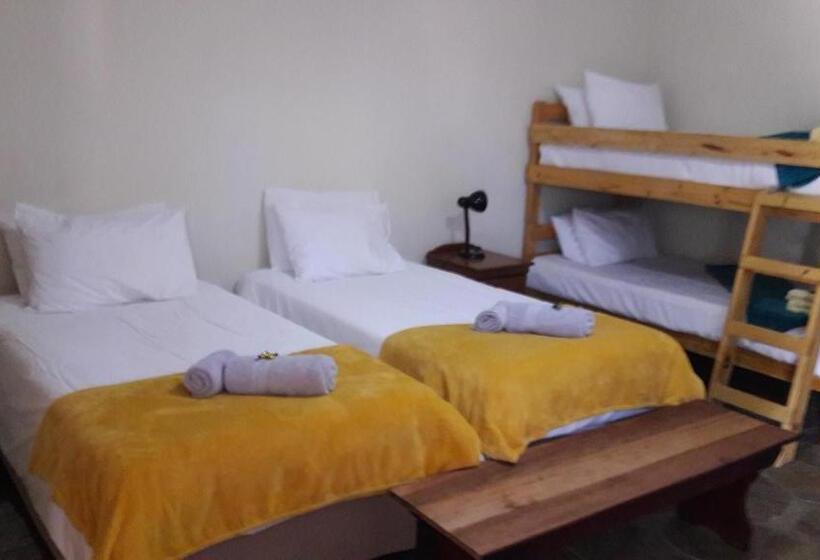 اتاق خانوادگی, Hudup Guesthouse