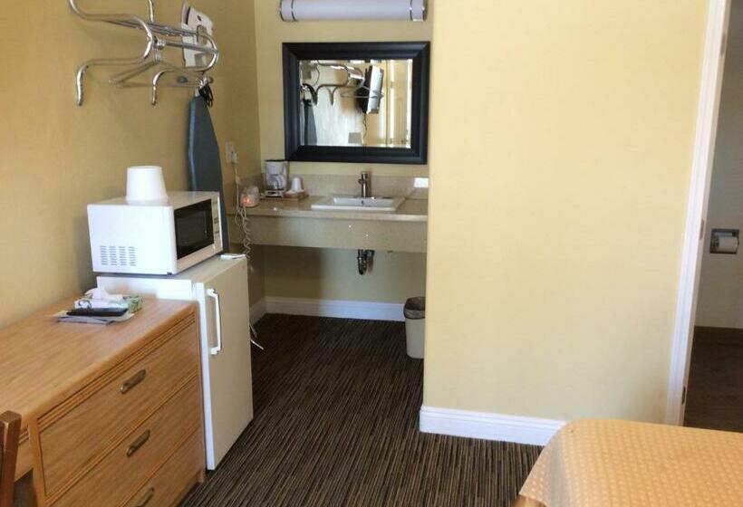 Стандартный Номер Кровать Кинг, Timberline Motel